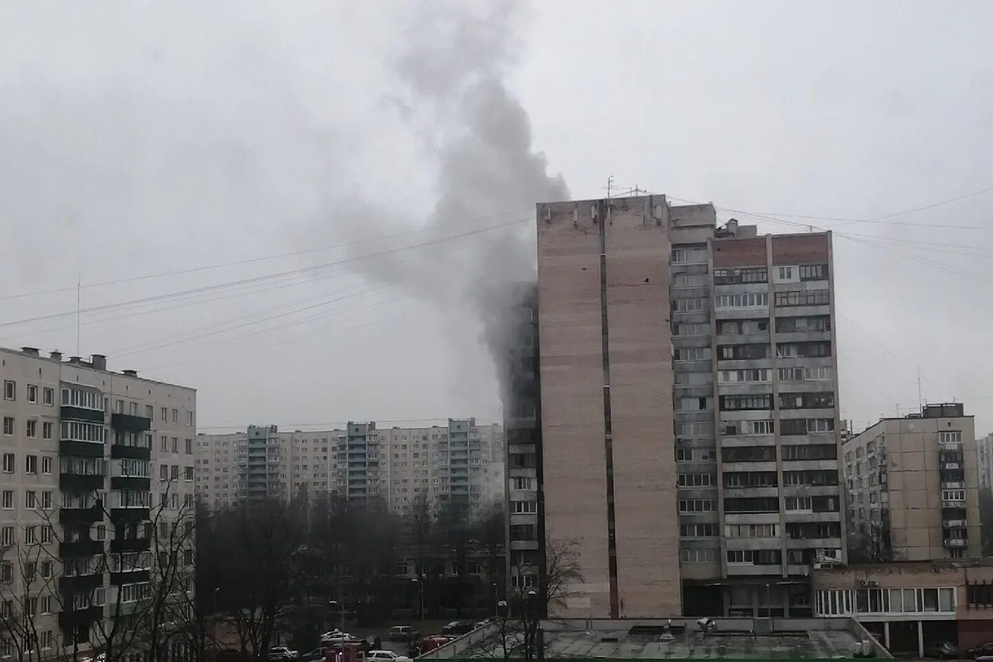 Горит общежитие