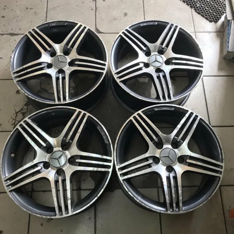 Бу диски р 18. Диски мерседес r17 amg. диски мерседес r17 амг. диски mercedes amg r17. диски amg r18.