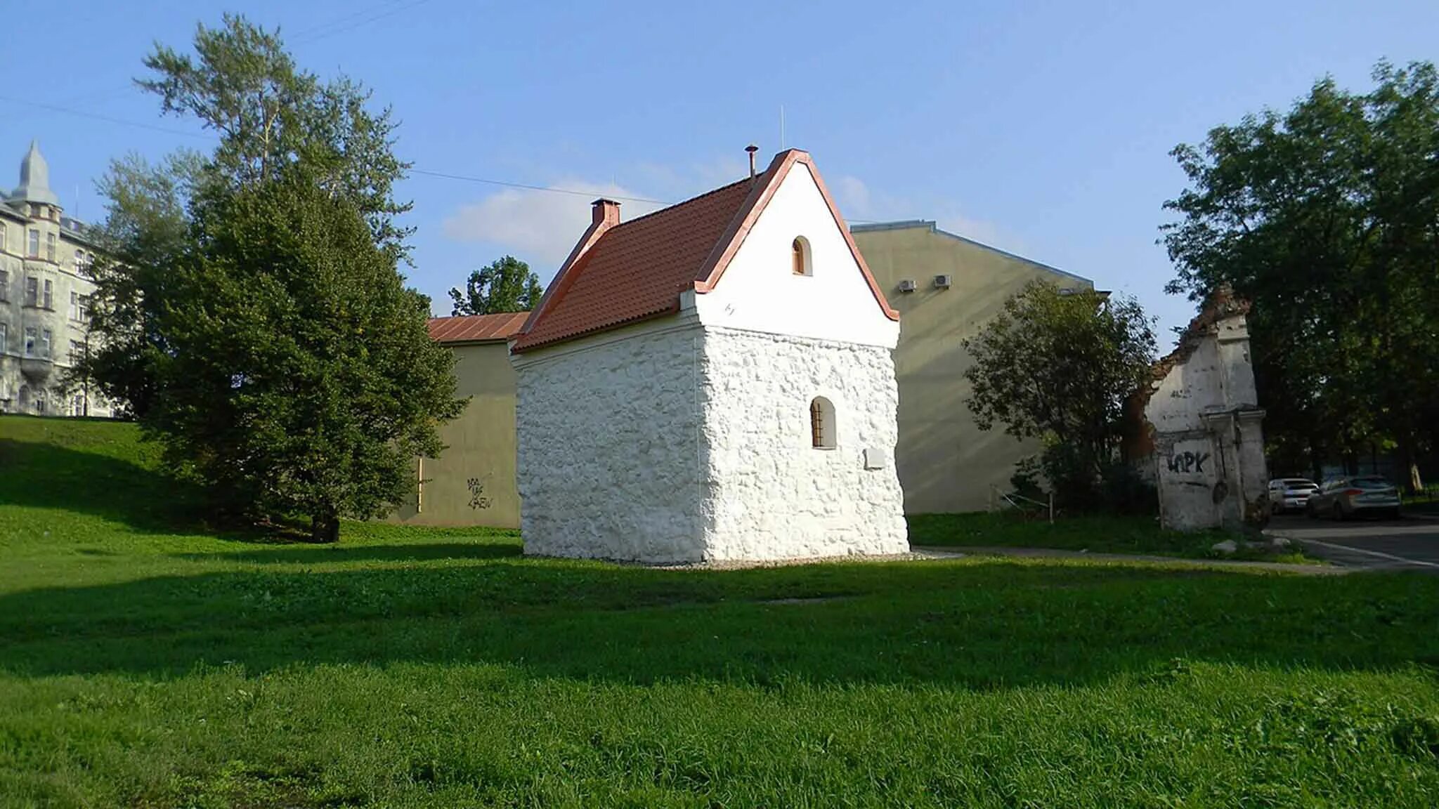 Здание 14 века в выборге. Духа. Дом гильдии святого духа. Дом купеческой гильдии святого духа. Купеческий дом выборг.