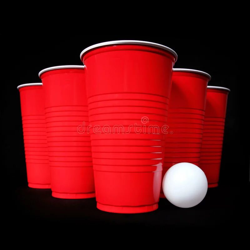 Пластиковый стакан красный для пинг понга. Мячик для пинг понга на стакане. Стаканчики мяч. Пластиковый стаканчик для тенниса. В каком стакане шарик