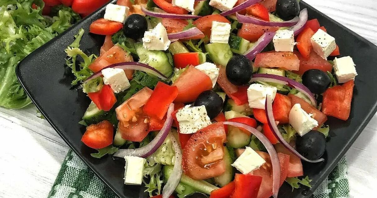 Греческий классик. Греческий салат. Салат греческий классический. Настоящий греческий салат. Грек салат.