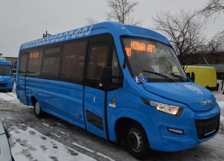 Купить ивеко бу в россии автобус. Iveco VSN-700. Ивеко VSN 700. Автобус Нижегородец VSN 700. Автобус Ивеко VSN-700.