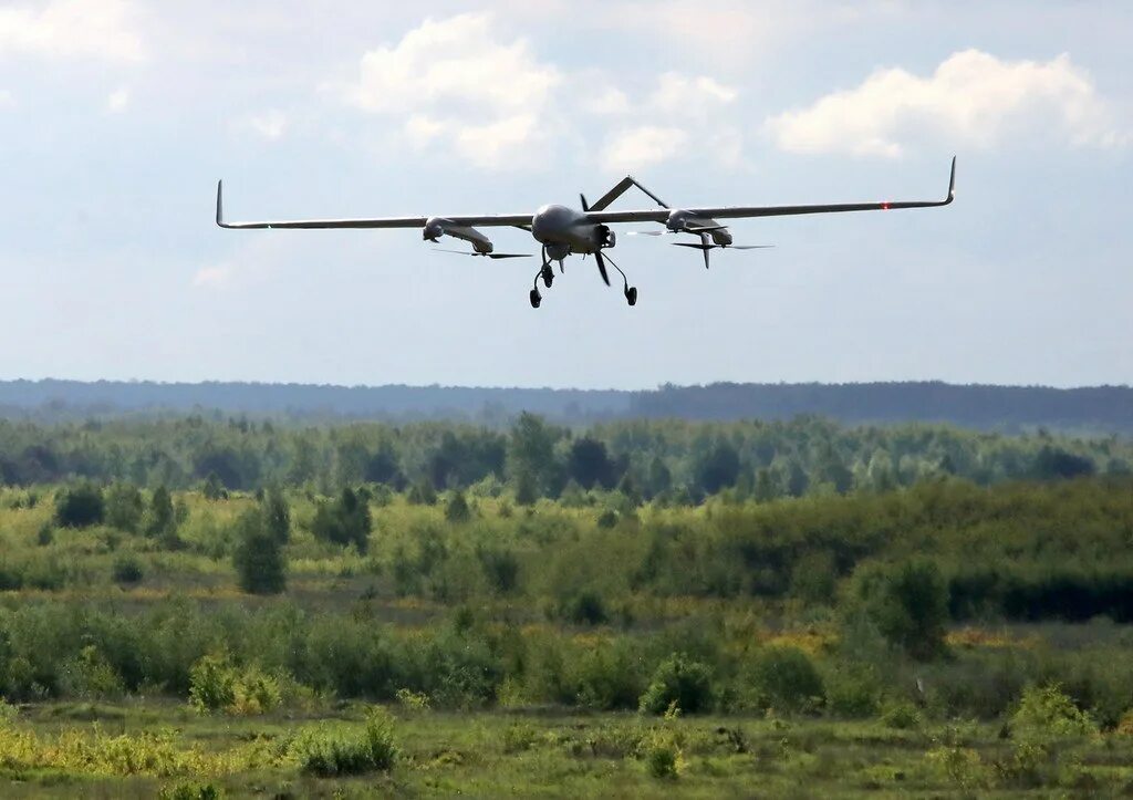 Разведывательный беспилотник. Украинские беспилотники в елабуге. Ударные беспилотники. Дроны в елабуге. Украинские беспилотники в елабуге.