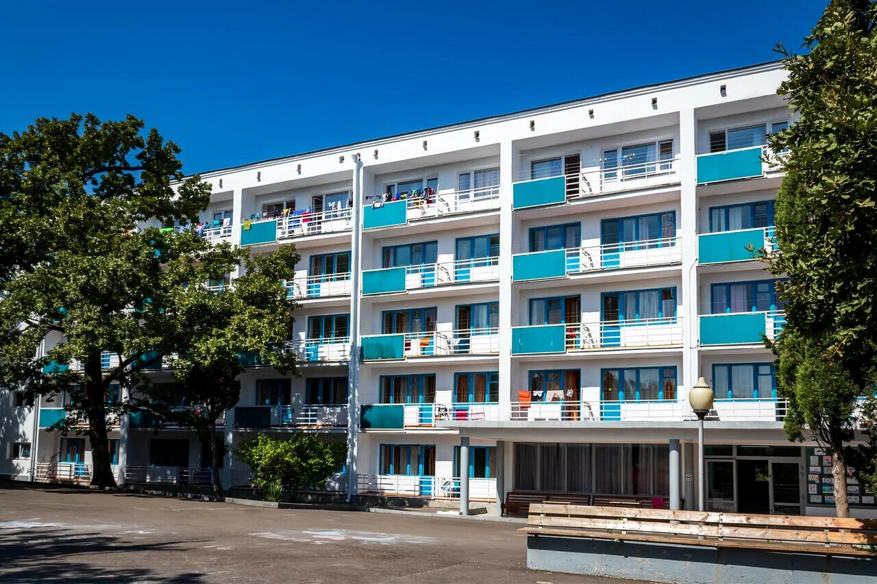 Джубга отель amore resort. Туапсе поселок шепси пансионат. Пансионаты море туапсе. Азимут туапсе небуг. Небуг черноморье.