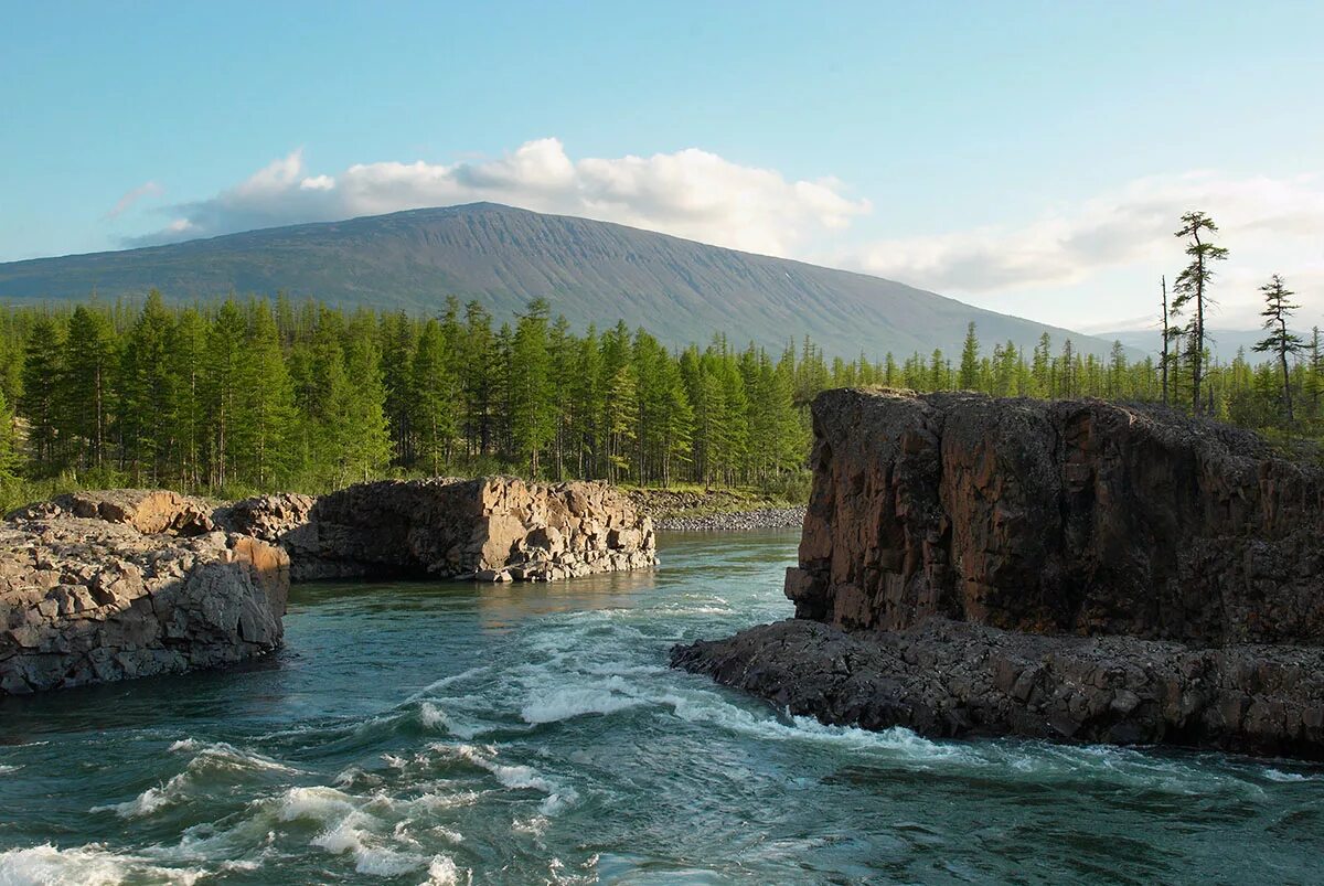 Природное наследие сибири. Плато Путорана Красноярский край. Таймыр плато Путорана. Путоранский заповедник Красноярского края. Заповедник плато Путорана Красноярский край.