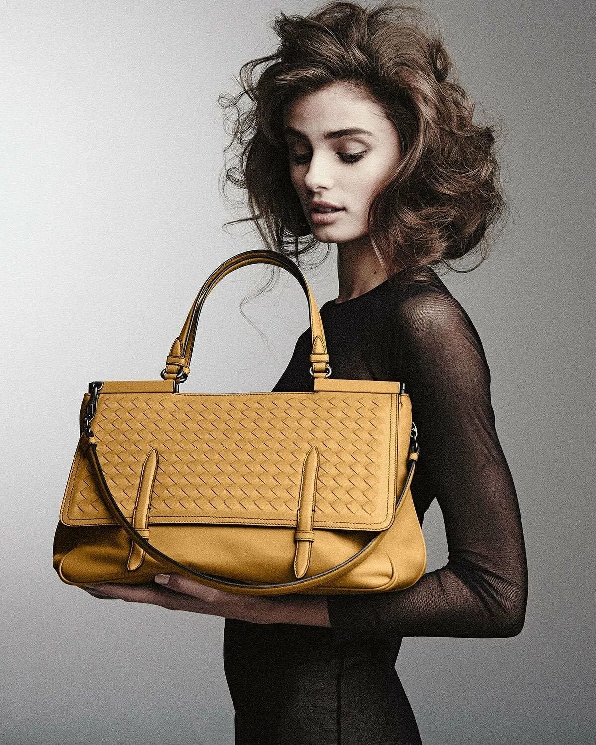 стильная брендовая. =bottega veneta handbag. стильная брендовая. брендовая одежда. стильная брендовая.