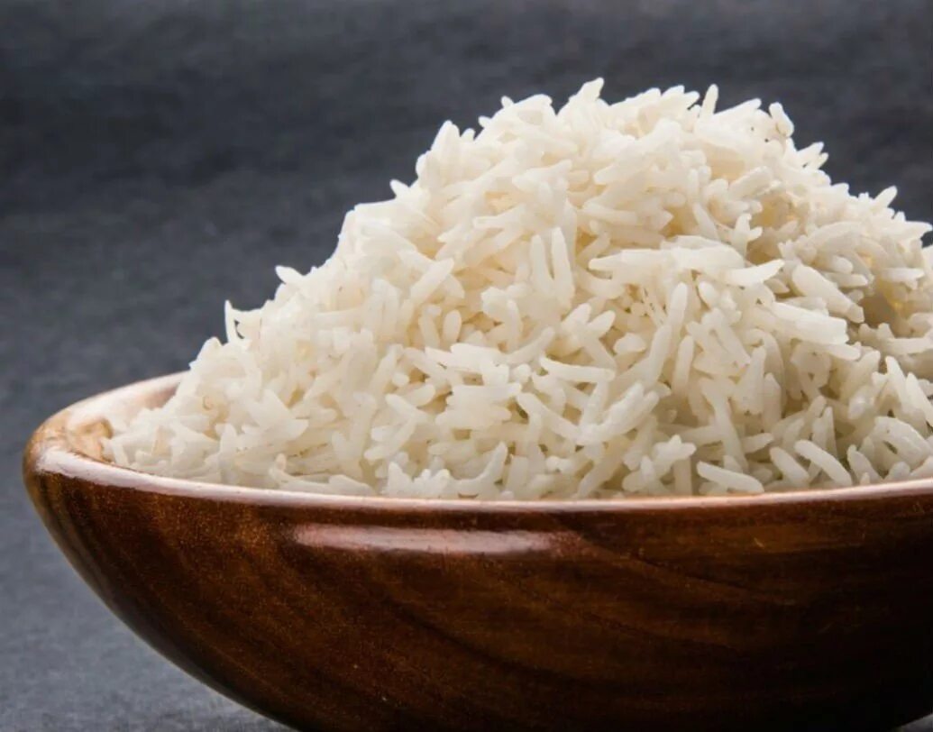Many rice. Рис басмати. Рис басмати отварной. Рис сауадия. Рис басмати в отварном виде.