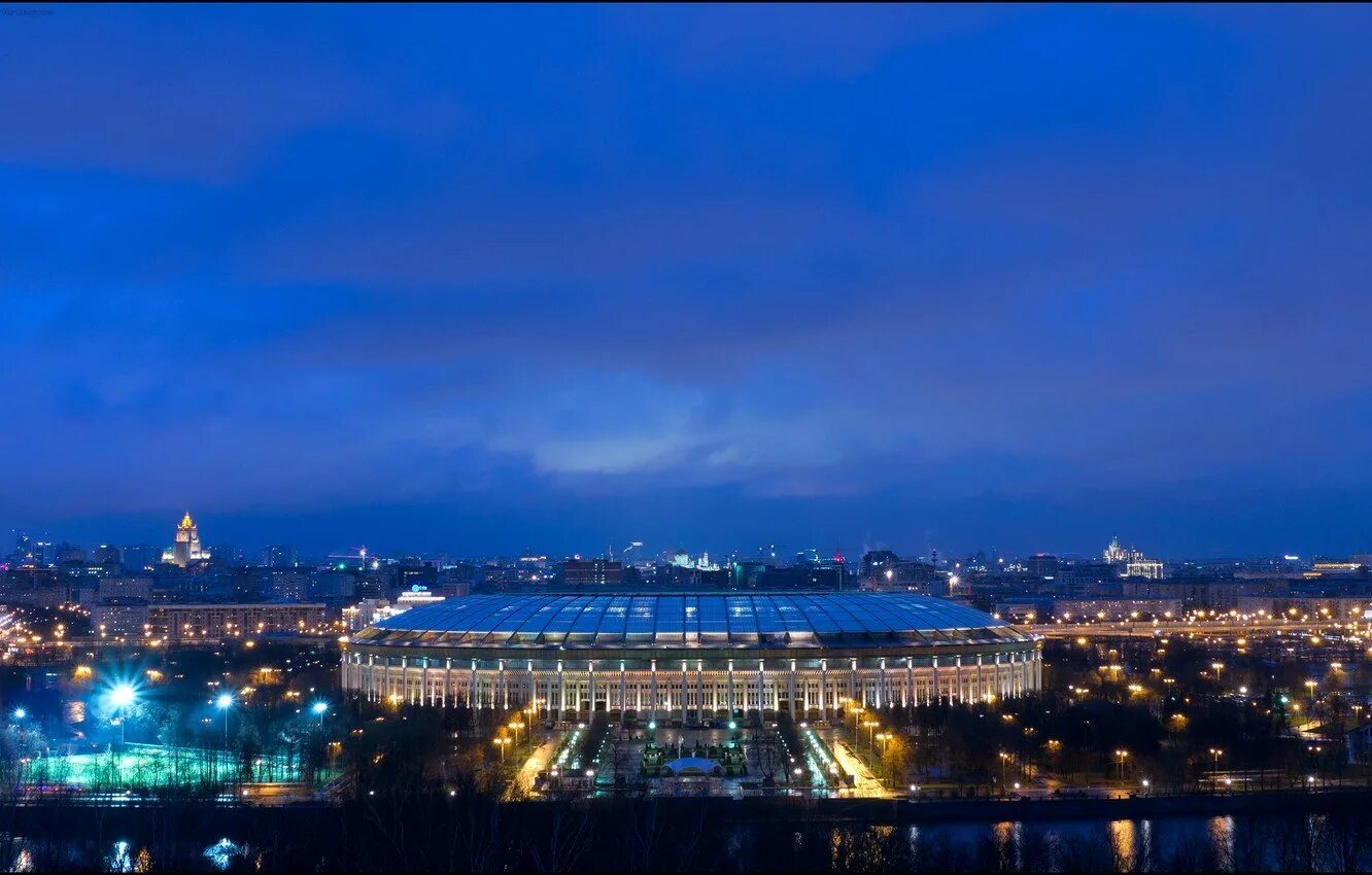 Воробьевы горы москва площадка. Москва Воробьевы горы смотровая площадка. Смотровая площадка МГУ Воробьевы горы. Москва Воробьевы горы смотровая площадка ночь. Смотровая площадка МГУ Воробьевы горы вечером.