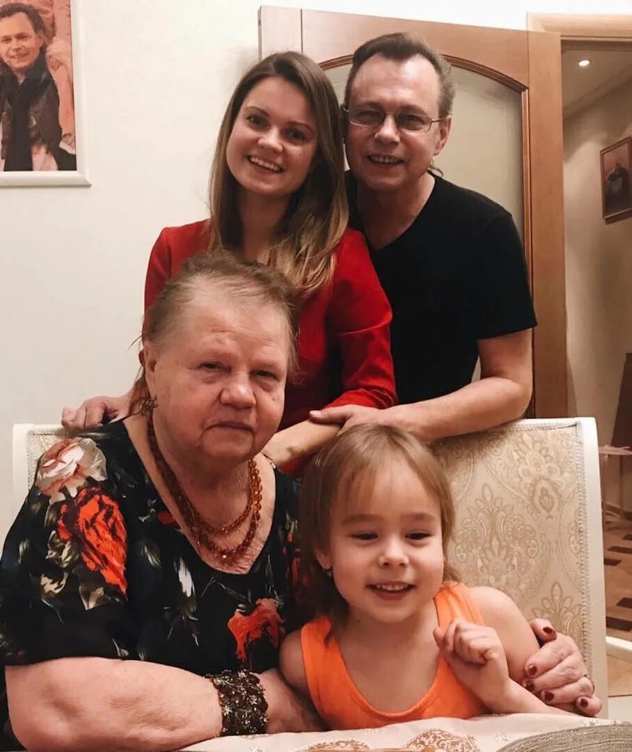 У Владимира Левкина родилась дочь - 7Дней.ру
