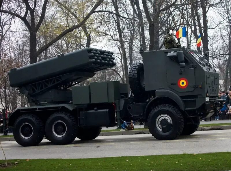 Рсзо чехии. Рсзо lar-160. rm-70 реактивная система залпового огня. рсзо larom. рсзо rm 70 чехия.