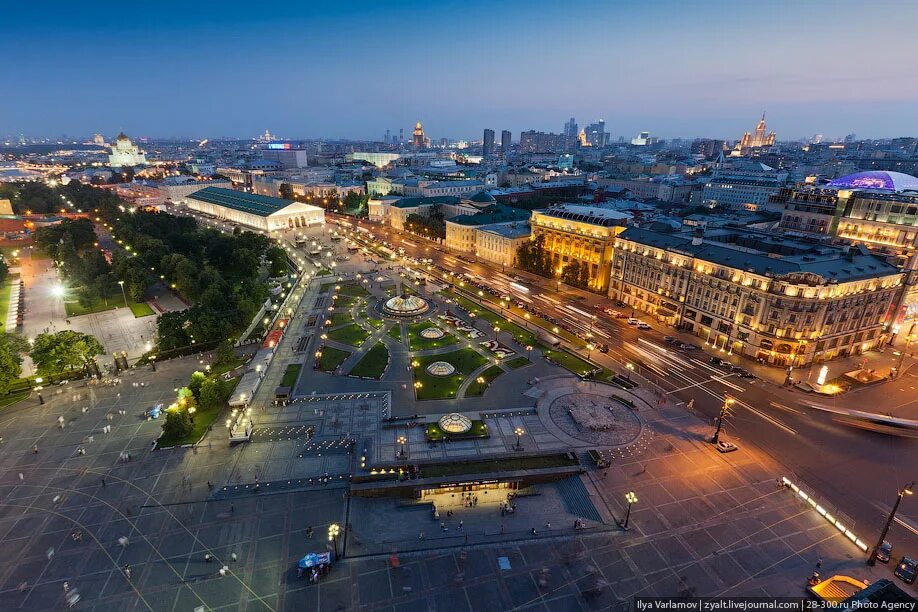 Манежная площадь Москва. Манежная площадь Москва сверху. Манежная площадь Москва вид сверху. Манежная площадь сверху.