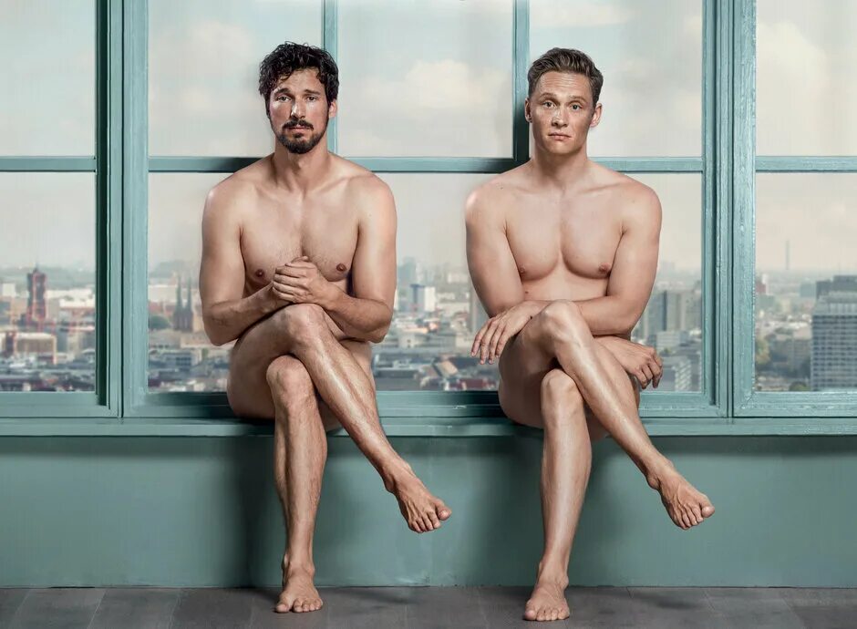 Вещей ничего лишнего. 100 вещей и ничего лишнего (2018). 100 дней без вещей фильм. Маттиас швайгхёфер 100 вещей и ничего лишнего. Флориан давид фиц 100 вещей.