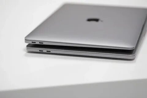 Apple macbook air silver m2