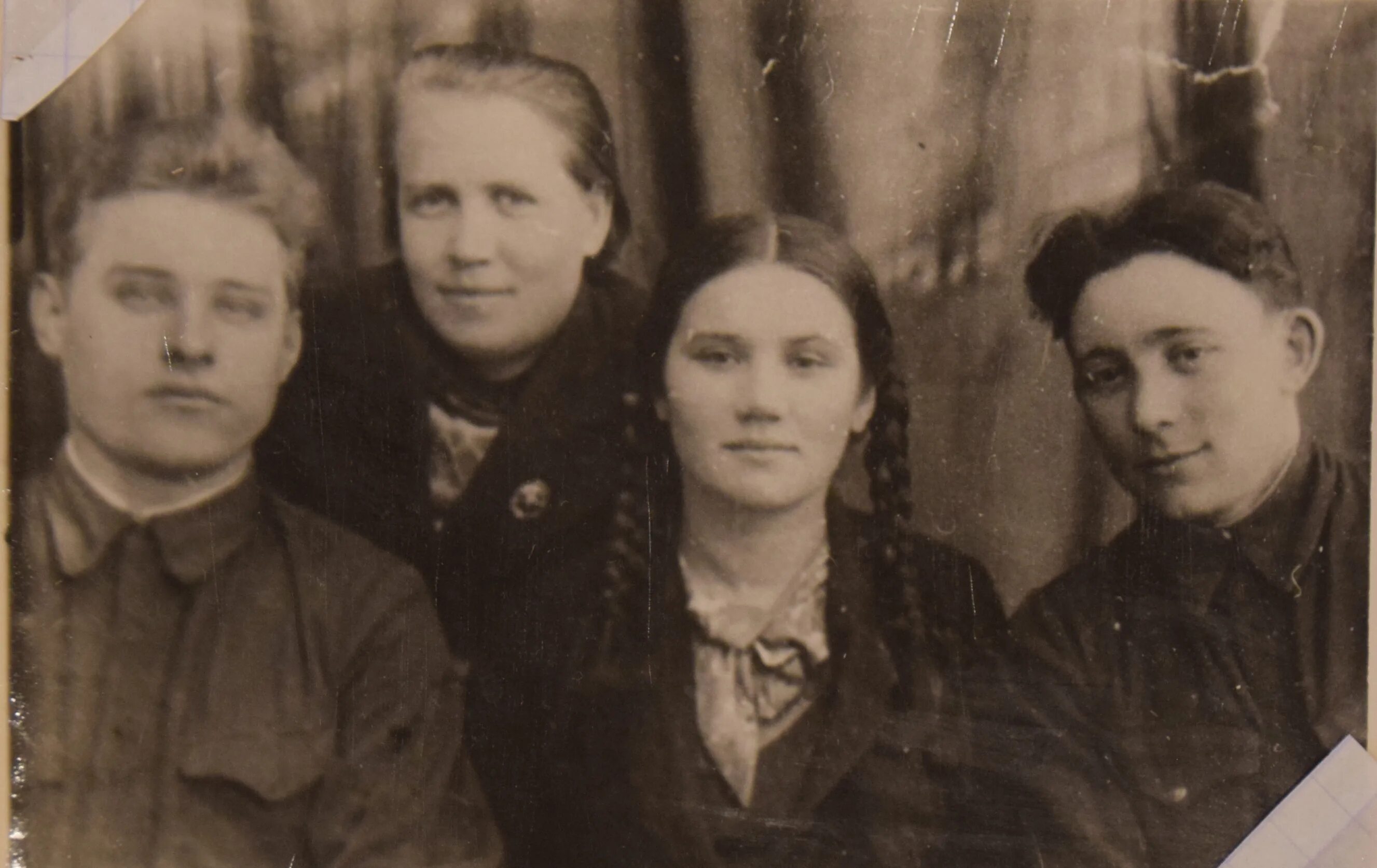 Разведчица содержание. Маргарита конёнкова разведчицы ссср. зинаида степановна разведчица. зин михаил васильевич. разведчица в калининской обл.