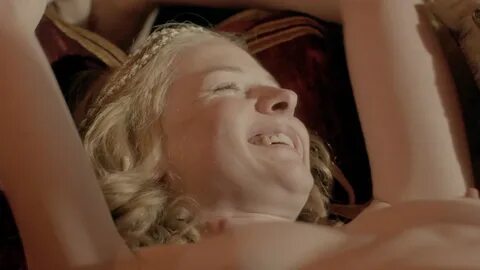 rebecca-ferguson-nude-topless-and-hot-sex-the-white-queen-s1e2-5-2013-hd-10...