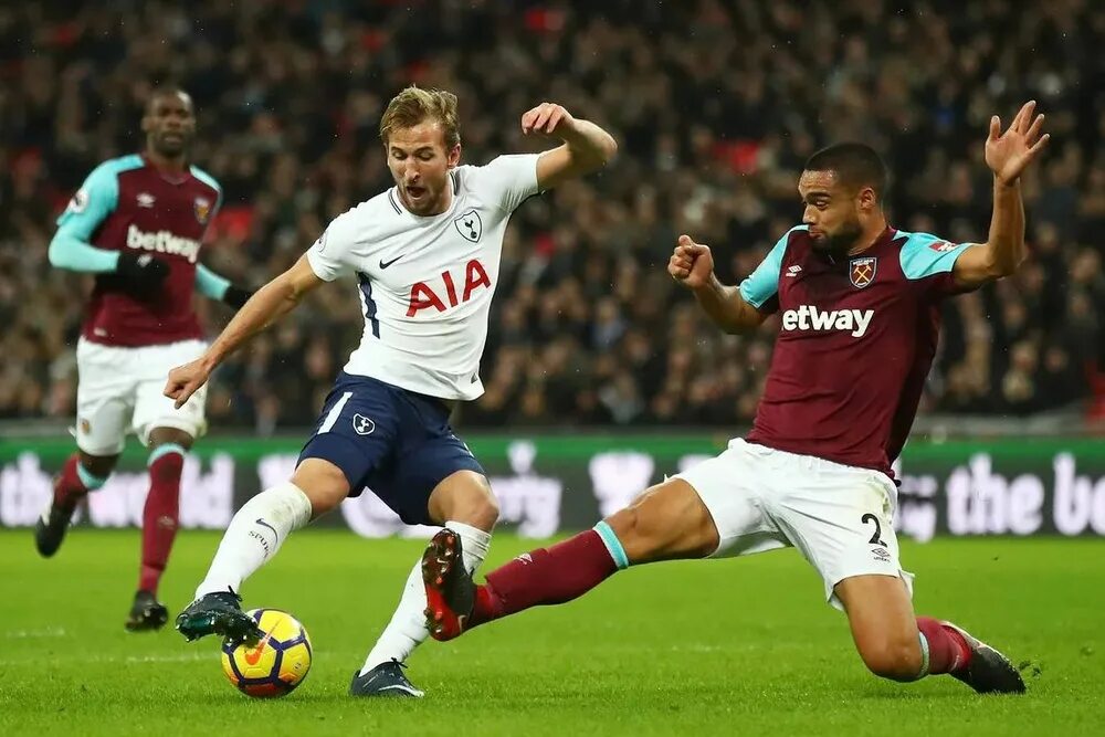 Тоттенхэм хотспур против вест хэм юнайтед. Джулиан дикси вест хэм. Ттх вест хэм. Тоттенхэм вест хэм 2008 павлюченко. Влашич вест хэм.