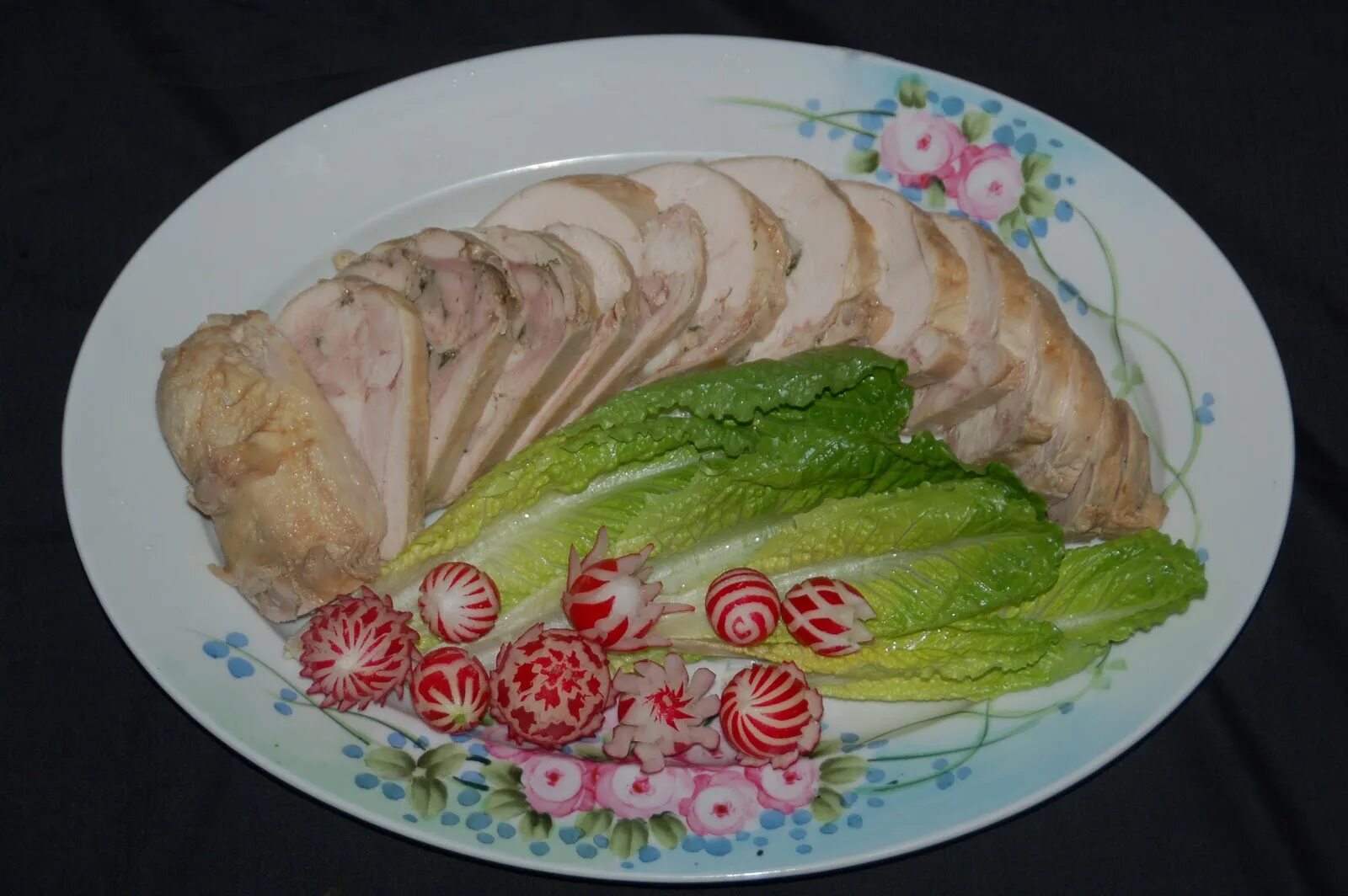 Холодец из куриных крылышек без желатина. Холодец из свинины и куриных крылышек. Студень из куриных крылышек без желатина. Холодец из свиных ножек и куриной грудки. Галантин в куриной коже.