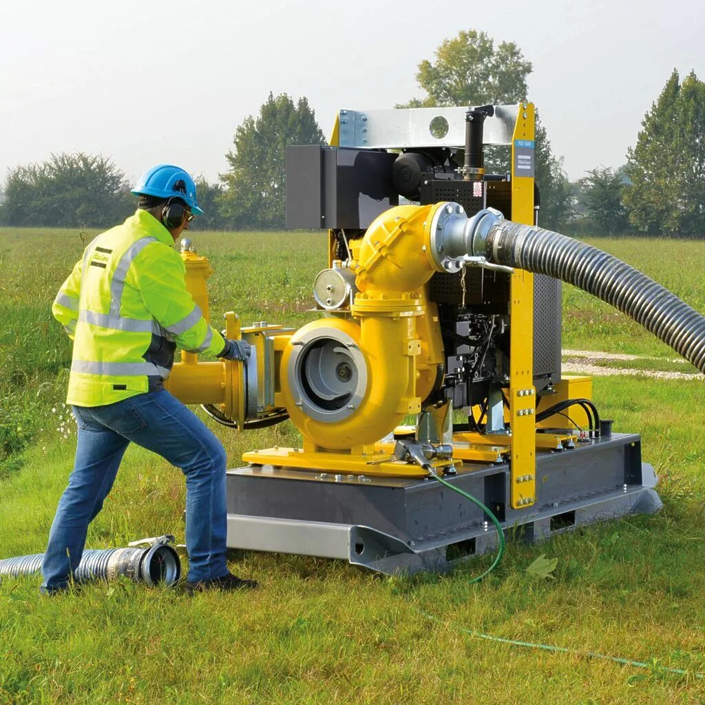 Мотопомпа дизельная для грязной. Мотопомпа Atlas Copco pas 150hf 300. Дизельной мотопомпы Atlas Copco pas 200 HF 305 fzd55. Дизельная мотопомпа Atlas Copco pas 100hh 440. Водооткачивающие насосы атлас Копко pas150mf.