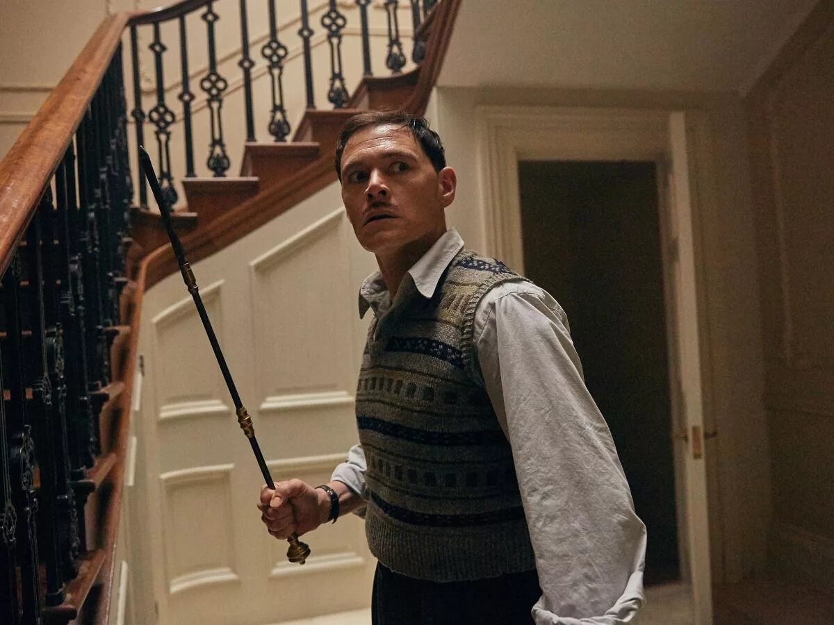 And then there were some. And then there were none, сериал, 2015. И никого не стало фильм 2015. И никого не стало сериал 2015. Берн горман и никого не стало.