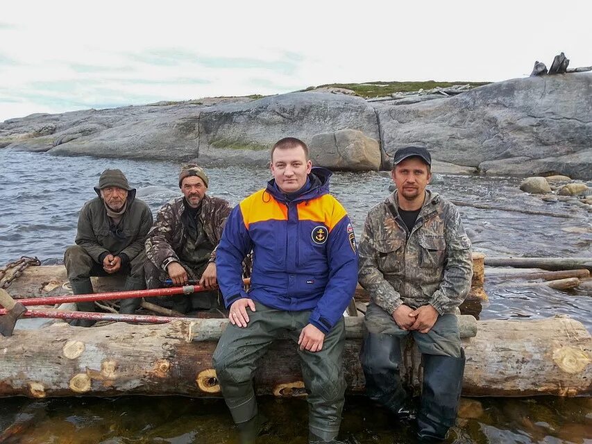 Прогноз погоды на 10 дней в малошуйке. Остров Кондостров в белом море. Рыбаки на острове. Рыбаки на белом море. Малошуйка рыбалка.