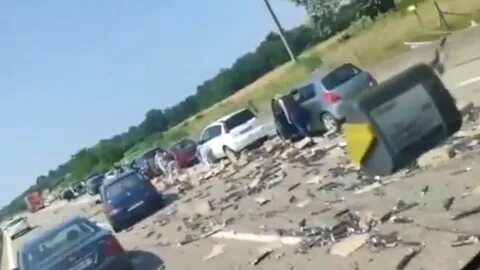 Попал в пробку