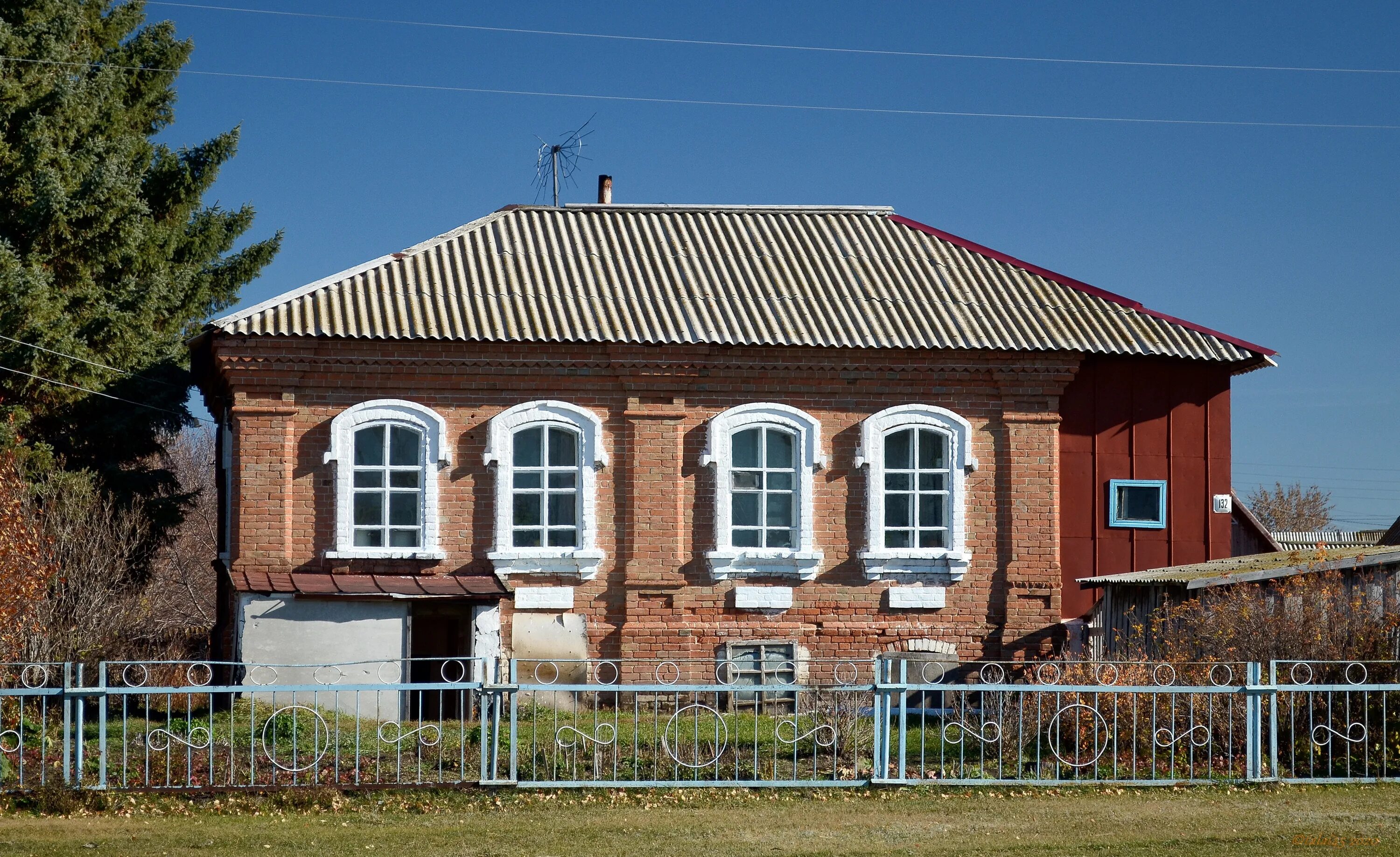 Погода рп5 курья алтайский курьинский. Дом Овчарова Курья. Курья (Курьинский район). Гостиница Курья Курьинский район. Музей леса Курьинский район.