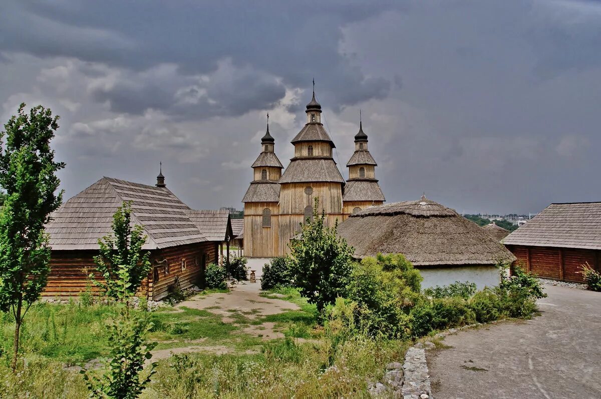 Запорожская сечь была ликвидирована. Остров Хортица Запорожская Сечь. Остров Хортица в Запорожье. Запорожская Сечь казаки музей Хортица. Музей-заповедник остров Хортица.