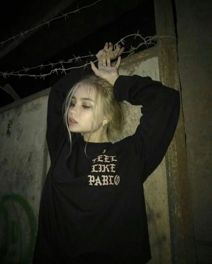 Died girls. Корейские девушки с короткими волосами. Died girls. Died girls. Девушка с черными волосами эстетика.