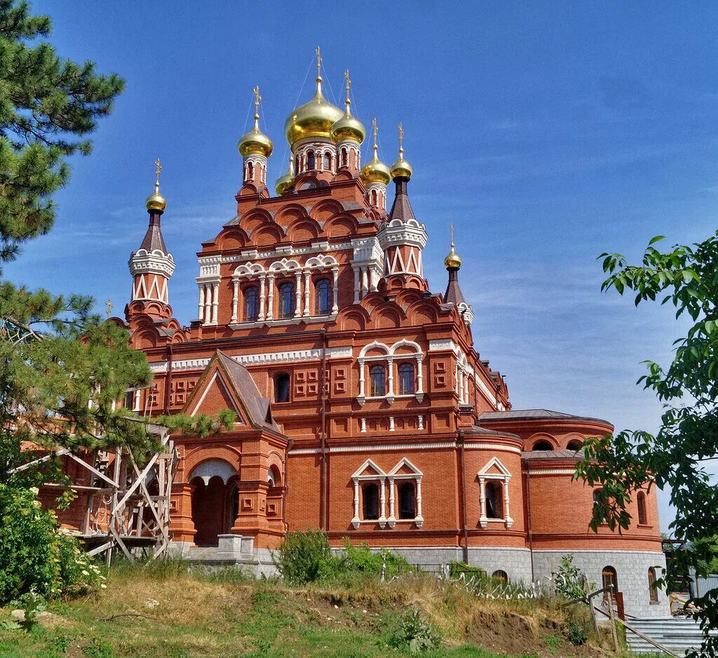 Топловский женский монастырь святой. Свято Троицкий Параскевиевский монастырь. Свято Троицкий Топловский монастырь. Свято Троице Параскевиевский монастырь Крым. Топловский Свято-Параскевиевский женский монастырь в Крыму.