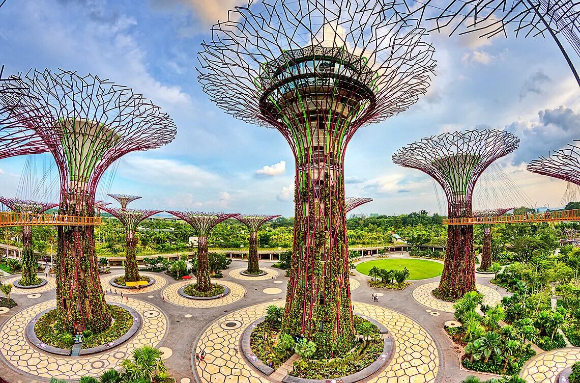 Гарденс Бэй Бэй Сингапур. Сады у залива (Gardens by the Bay). Ландшафт Сингапура. Парк Supertree Grove. Город гибридов