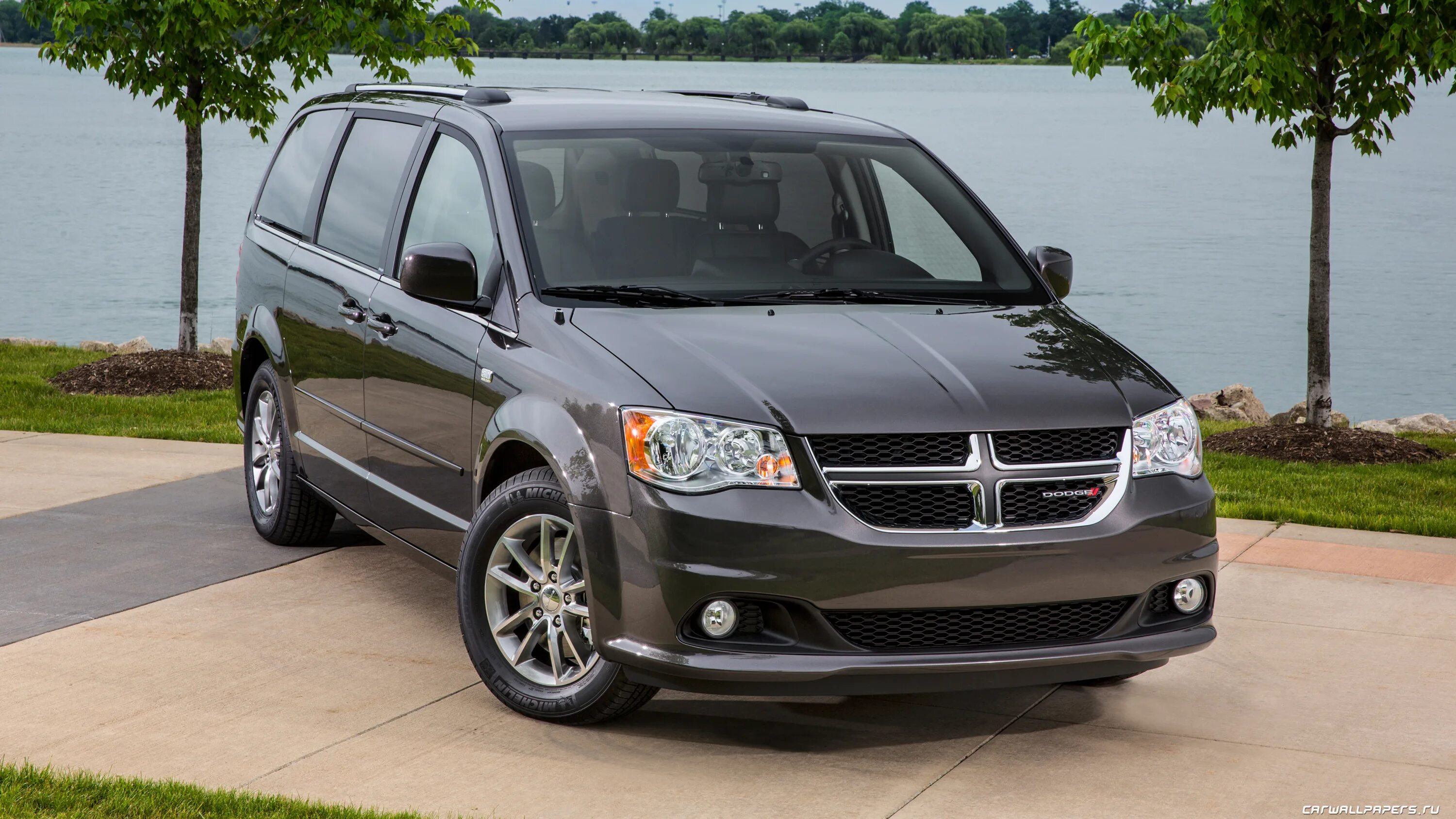 Гранд караван 4. Додж Гранд Караван. Dodge Grand Caravan 4. Dodge Grand Caravan 2015. Dodge Grand Caravan 5.