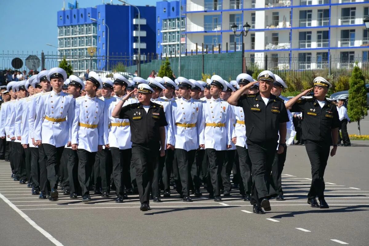 Нахимовское военно-Морское училище Севастополь. Нахимовское военно-Морское училище кадеты. Севастополь Нахимовское училище военно-Морское внутри. Нахимов военное училище. Сайт нахимовского училища в севастополе