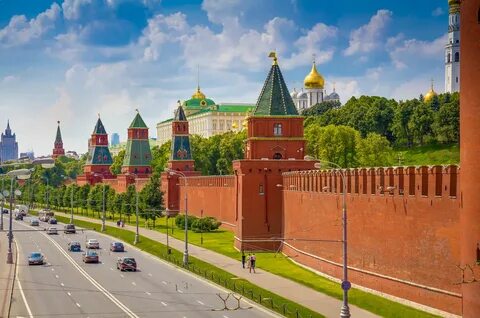 Стена вокруг кремля