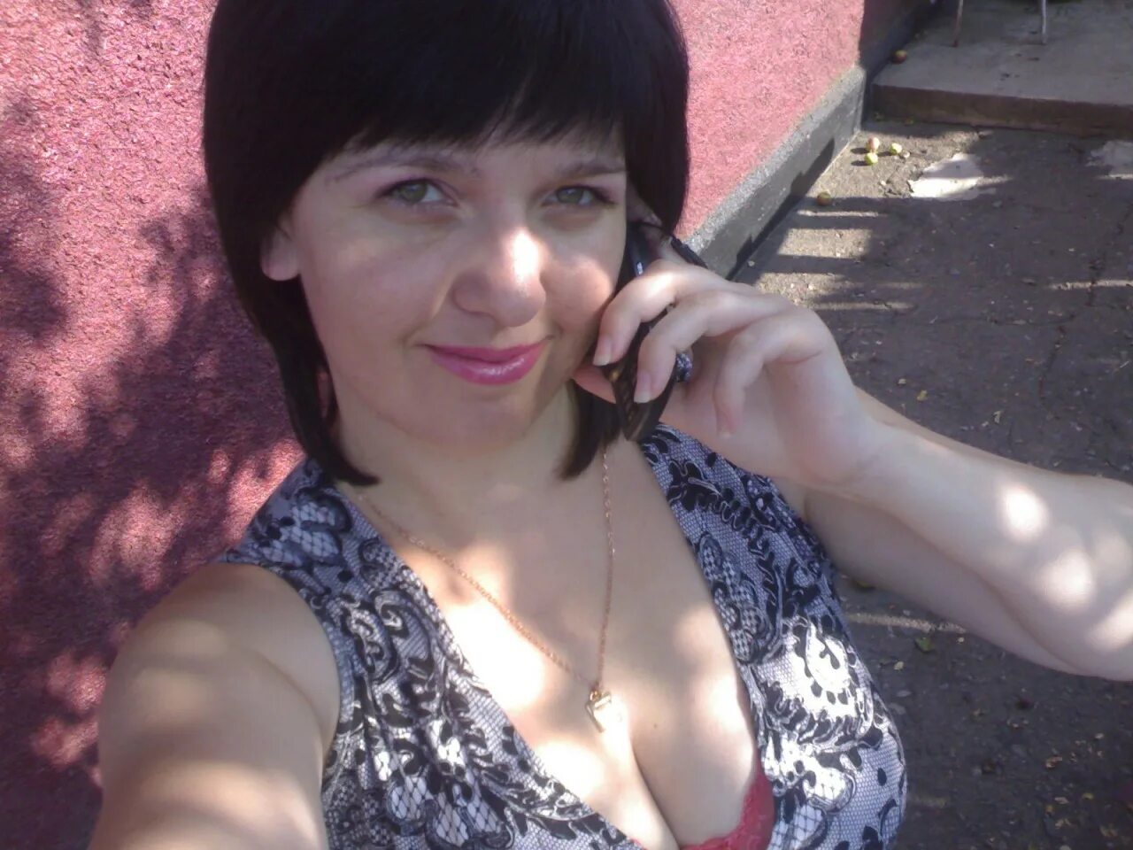 Девушки днр. Дамы для встреч донецк. Познакомиться с девушкой из днр. Женщины из донецка. Девушки лнр.