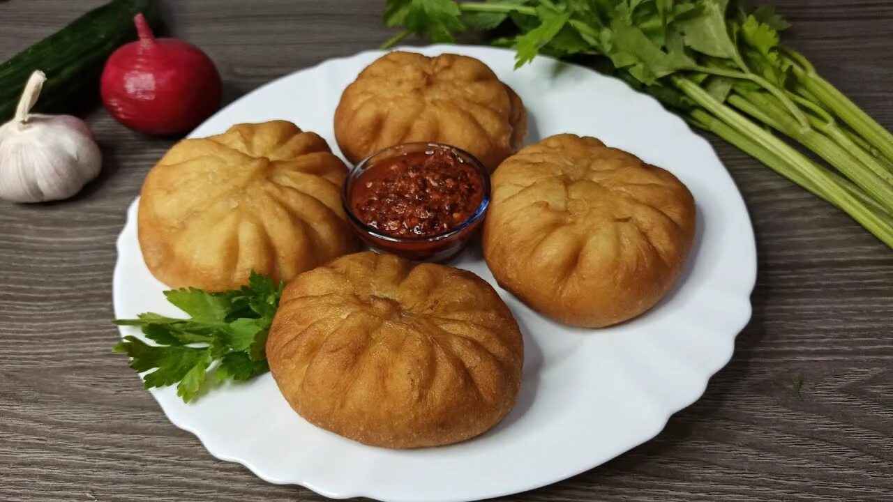 Хашаны по уйгурски. Хошан жареные манты. Хошан жареные манты. Хашаны блюдо. Хошан уйгурский.