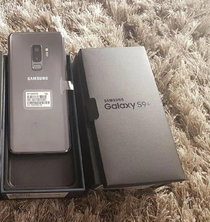 Телефон самсунг 256гб цена. Samsung Galaxy s9 Plus 64. Samsung Galaxy s9 Plus 256gb. Самсунг галакси s9 Plus 64gb. Самсунг с 9 плюс коробка.