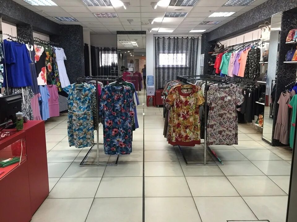 магазины одежды в кыргызстане. женские платья из киргизии. киргизский трикотаж. рынок одежды в киргизии. бишкек магазин одежды.