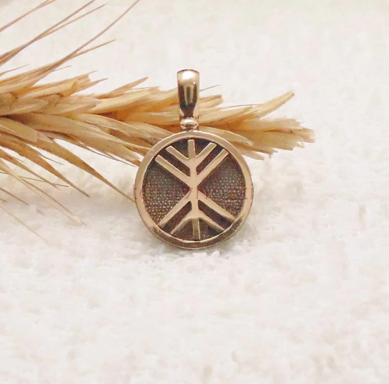 обереги славян — солярные (свастичные) символы. славянские обереги адреса. светоч символ славян. молвинец оберег из дерева. оберег черное солнце.