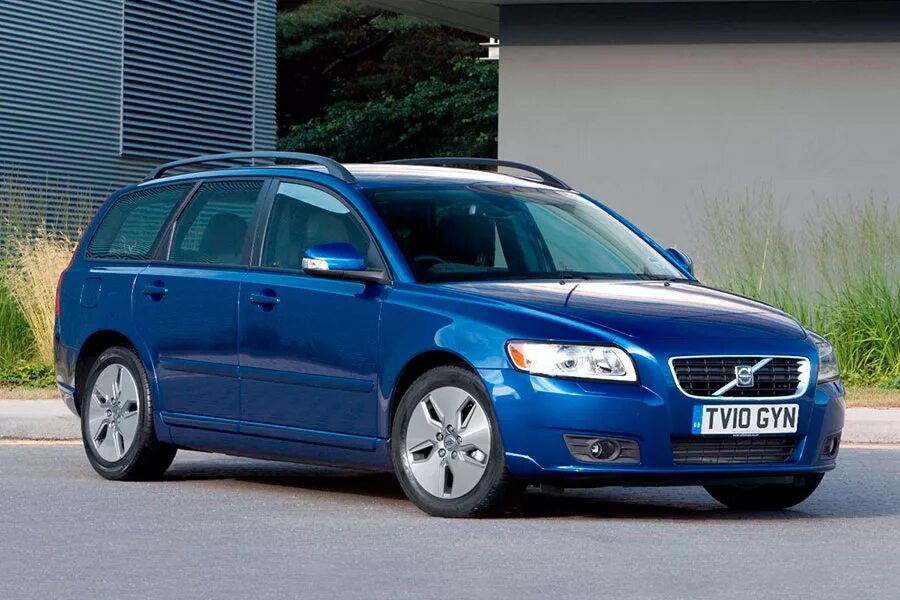 Volvo v50 2004. Volvo v50 2.4. Volvo v50 1. Volvo v50 2013.