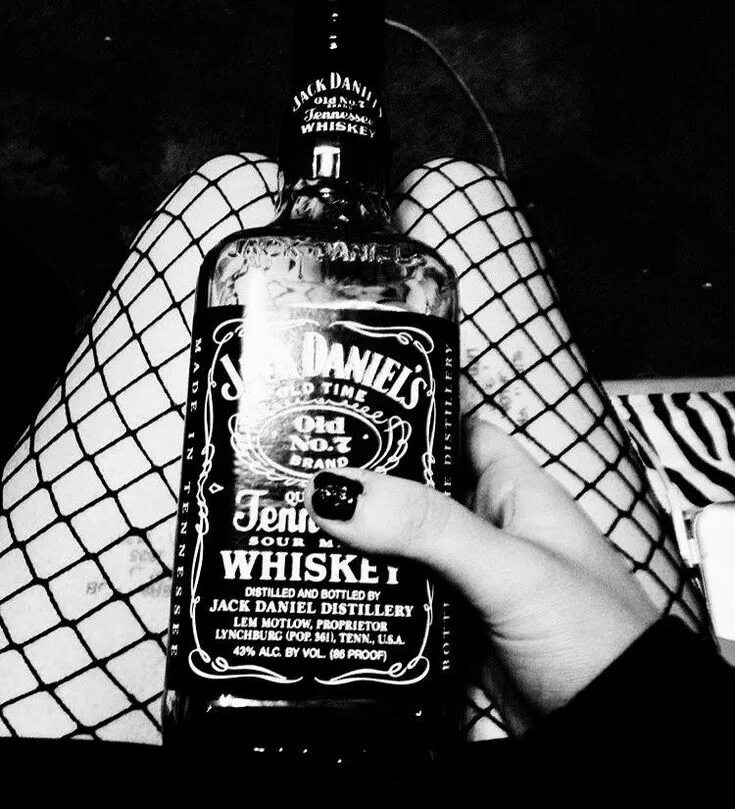 Джек Дениел. Jack Daniels Ladys Jack. Бутылка Jack Daniels. Джек Дэниэлс картинка.