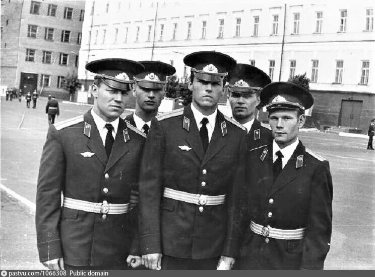Найти фото юрия шевцова 11.06 1966 Средняя школа 1 34 фото C04