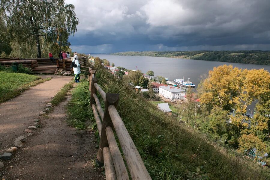 Соборная гора Плес. Плес Соборная гора смотровая площадка. Плес смотровая площадка гора Левитана. Плёсская крепость плёс.