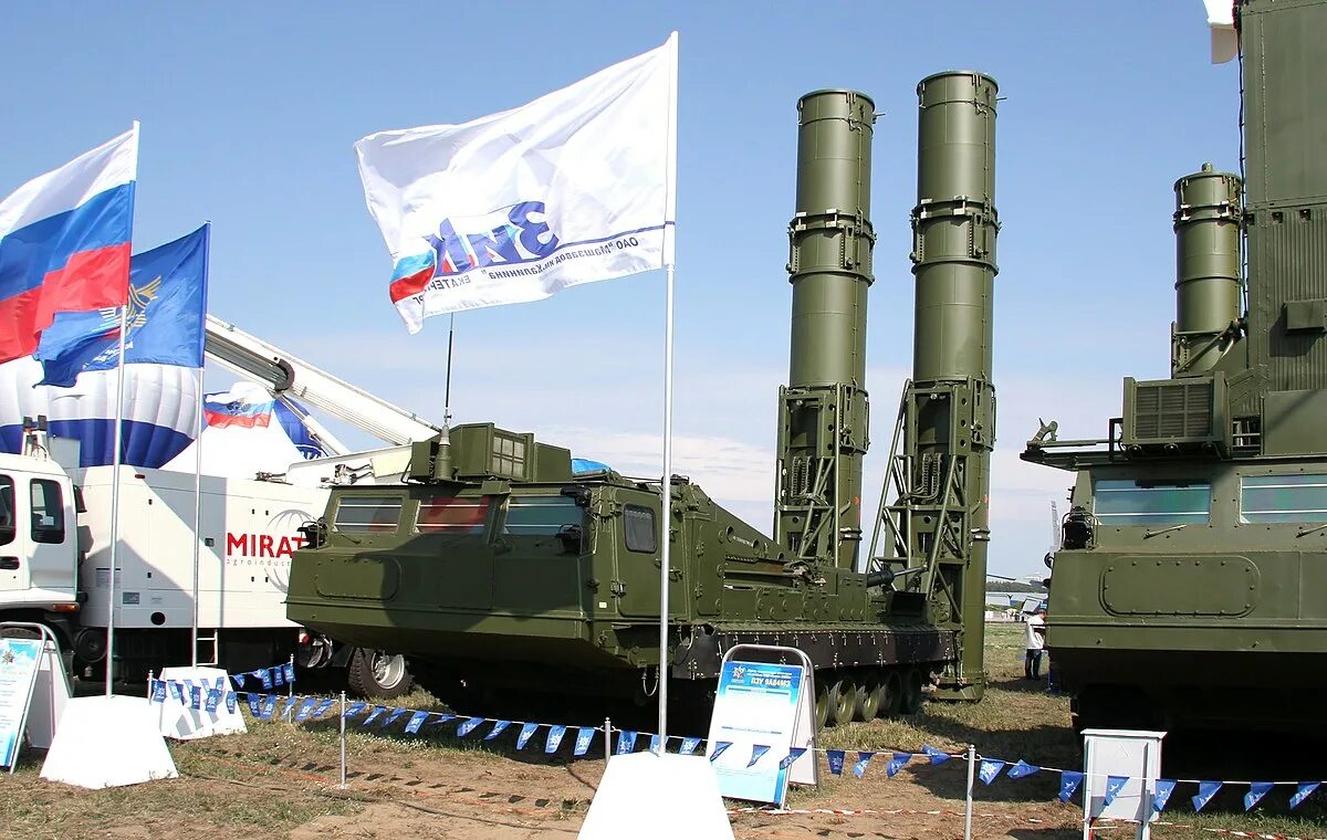 Рлс 9с32. Зрс с-300. Зрс антей-4000. Шасси мзкт-7930 с-400 триумф. Зур с-300 9м82.