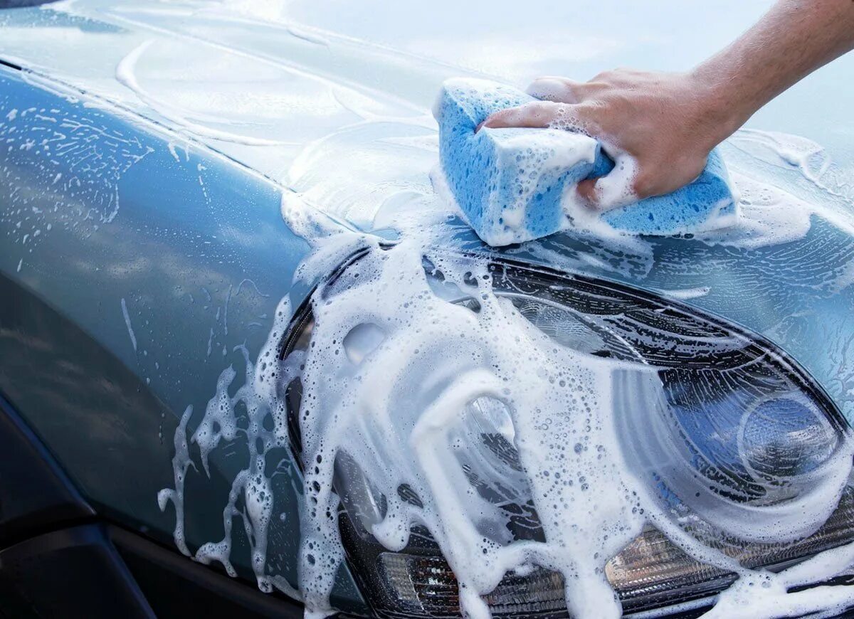 Мыть машину холодной водой. Автошампунь Karcher 6.295-439. Car Wash автомойка. Помывка автомобиля. Мойка машины пеной.