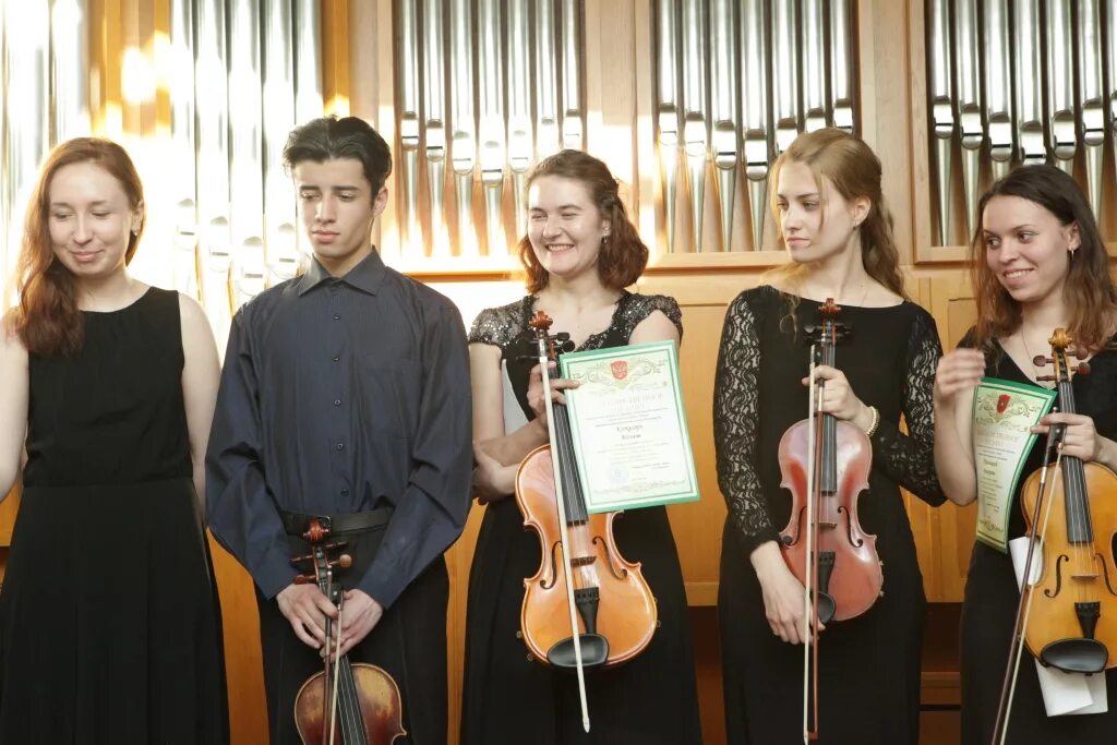 иркутский областной музыкальный колледж. оркестр на мероприятие. музыкальный колледж беркли. музыкальное училище нижнекамск. музыкальная школа фортепиано.