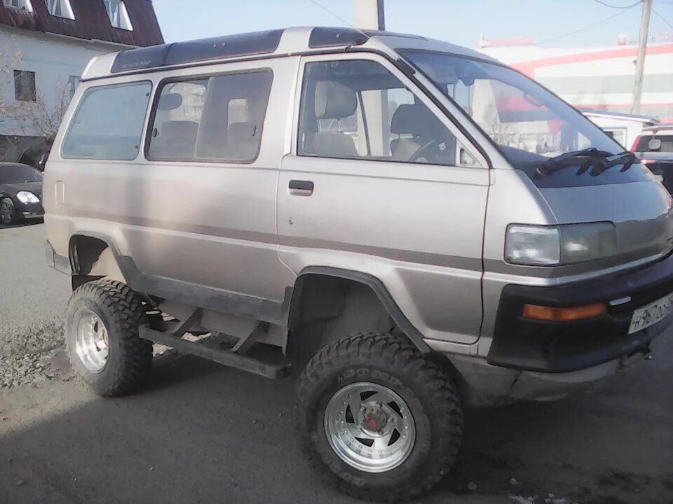 Диски тойота таун айс. Toyota Town Ace 1992. Тойота Лайт айс 1992. Тойота Lite Ace cm40. Тойота Таун айс 4wd.