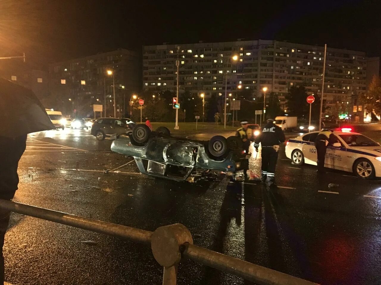 Сегодняшний вечер был. Ночной Зеленоград. Аварии в Зеленограде вчера вечером. Авария возле Зеленограда. Иридиум 2008 авария.