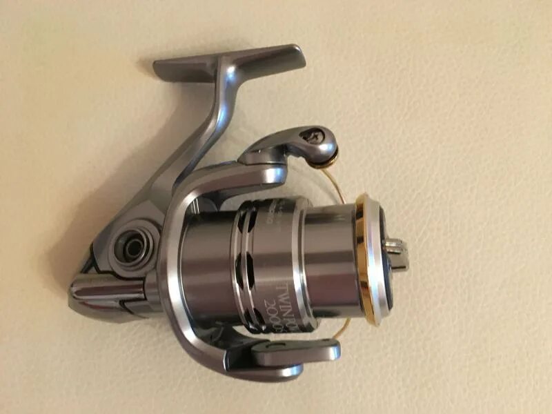 Шимано Твин Пауэр 3000. Катушка Shimano Engetsu c3000 HG-MS. Shimano 12 Vanquish 2000s. Shimano Twin Power 2017. Твин пауэр 3000