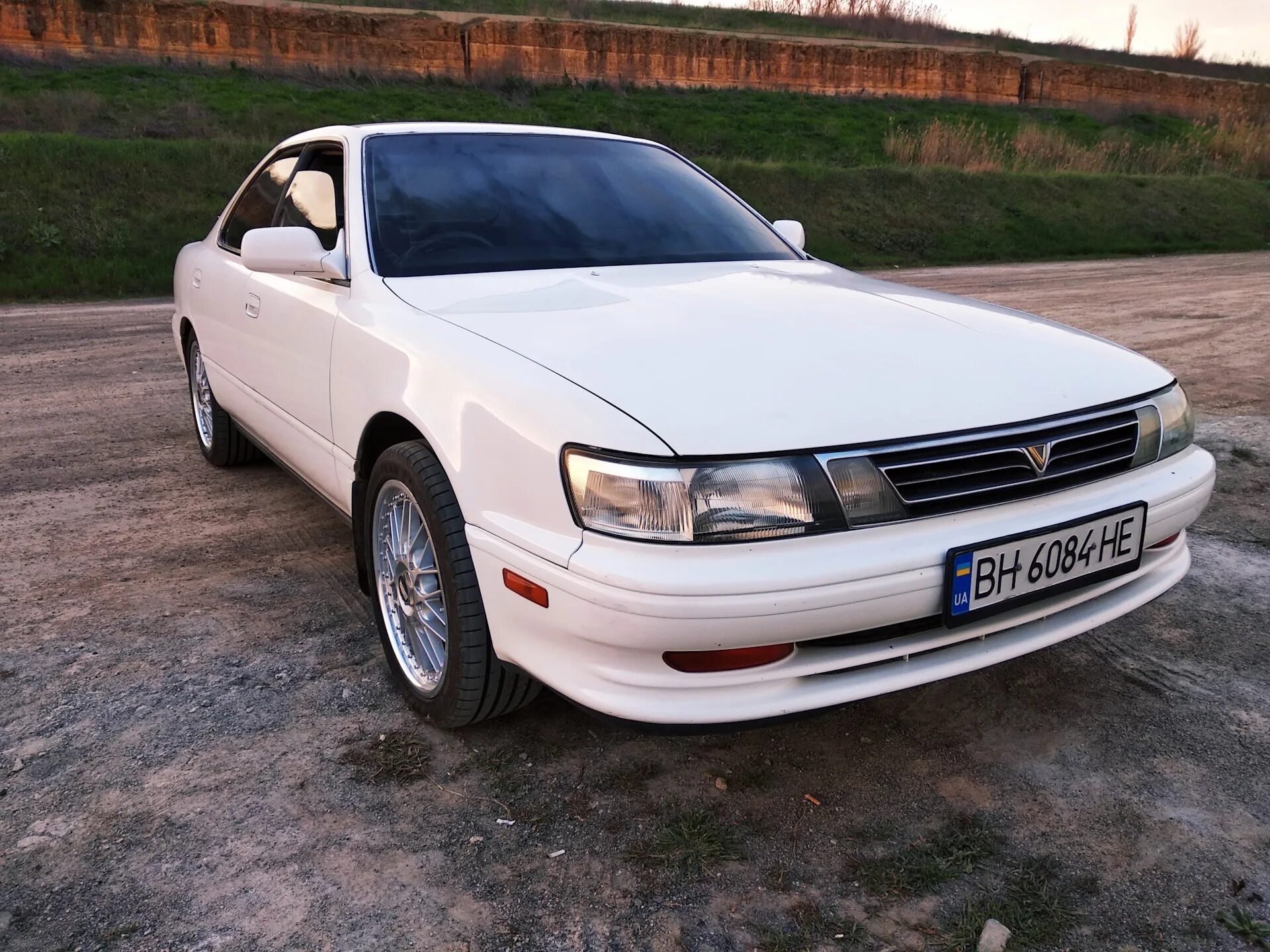 Виста св 32. Toyota Vista 1994. Toyota Vista 1992. Toyota Vista 30. Тойота Виста кузов SV 32.