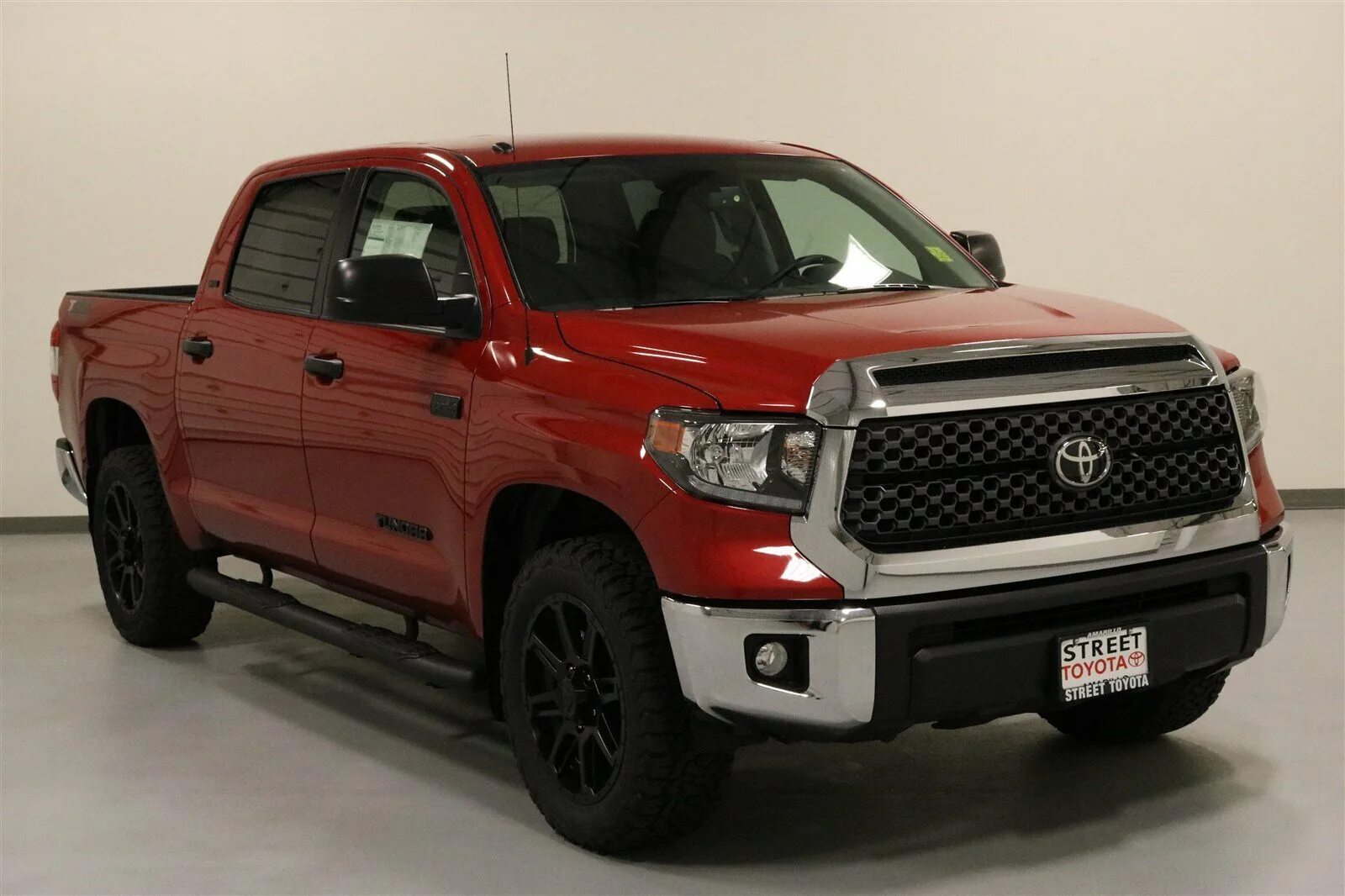 2014 Toyota Tundra Limited Platinum Review AutoMotoTV - YouTube